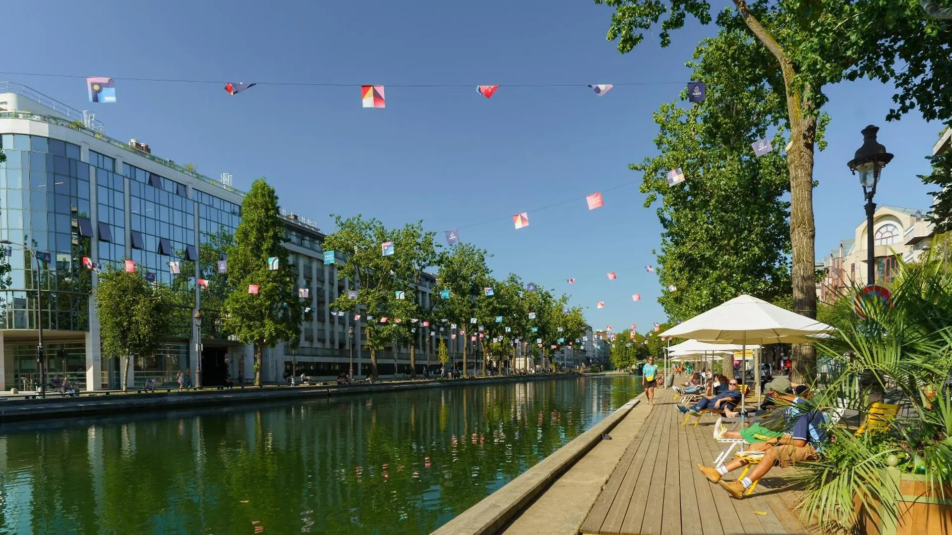 Apartment Bright & Serene 1Bd Retreat Canal Saint-Martin Paris